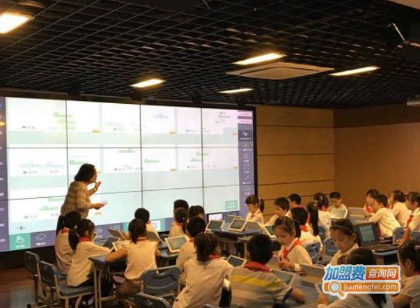 宏伟教育加盟费