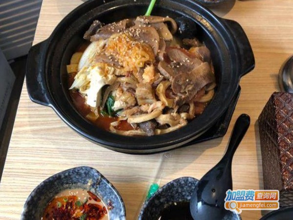 筋头巴脑香锅米饭加盟费