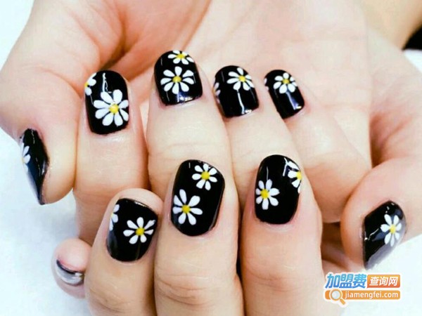 纤纤美甲美睫加盟费