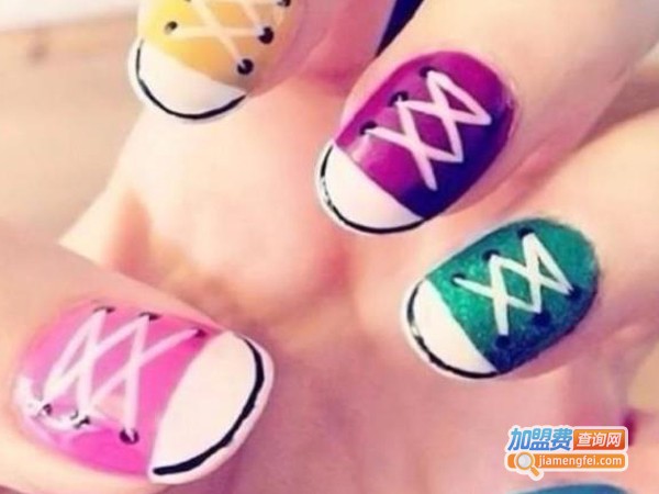 创意美甲加盟费