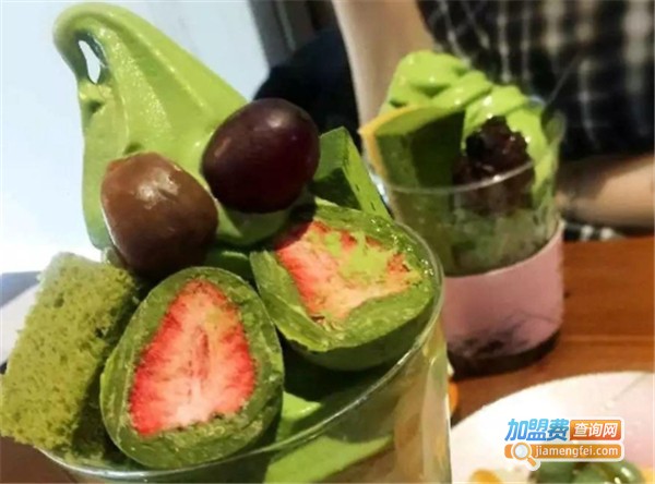 冰淇淋甜品店加盟