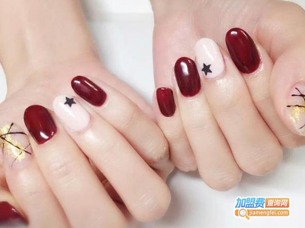 苹卡美甲加盟费