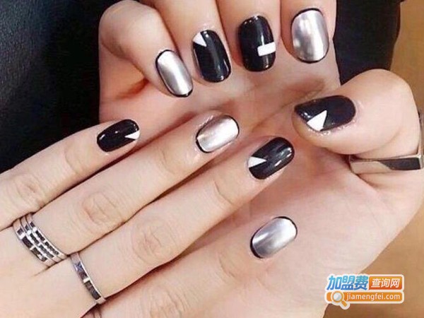 日式美睫美甲加盟费