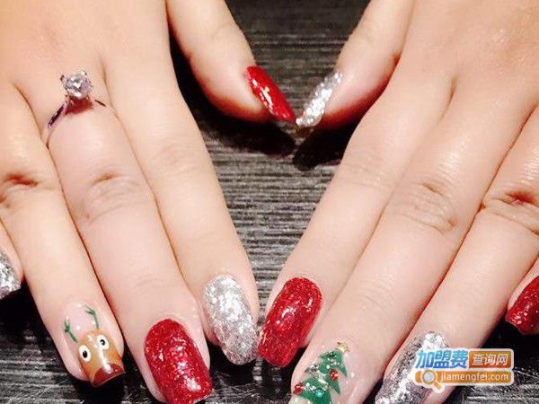 日式美睫美甲加盟费