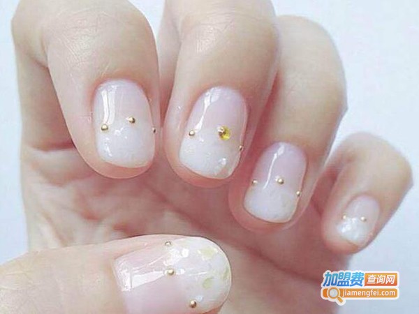 苹卡美甲加盟费