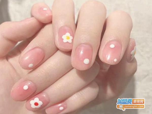 彩奕美甲加盟费