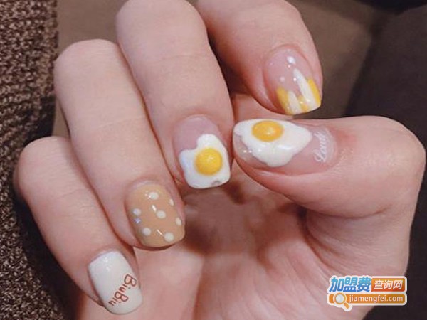 彩奕美甲加盟费