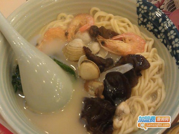 阿宏砂锅煨面面馆加盟