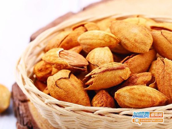 百宝箱零食店加盟