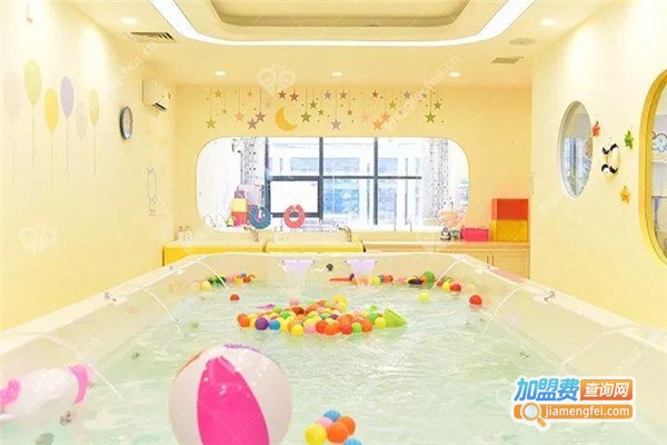 【婴幼儿童游泳馆加盟】加盟婴幼儿童游泳馆确实能赚钱！