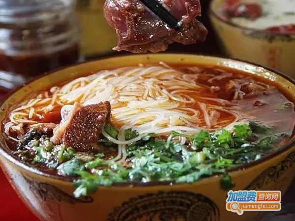 炸舌泡椒牛肉米粉加盟