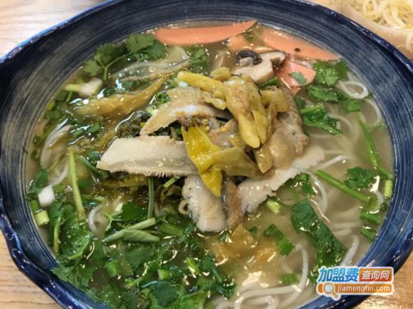 炸舌泡椒牛肉米粉加盟