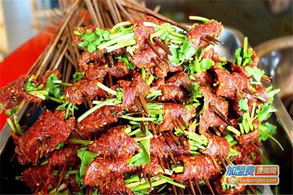 辣小兵串串火锅加盟