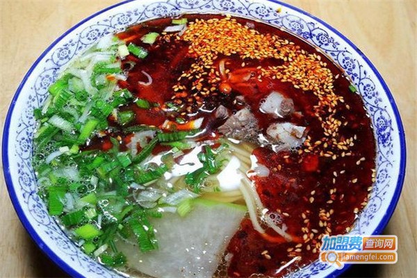 伊百年牛肉面加盟费