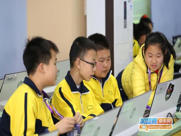 青少年编程教育加盟费