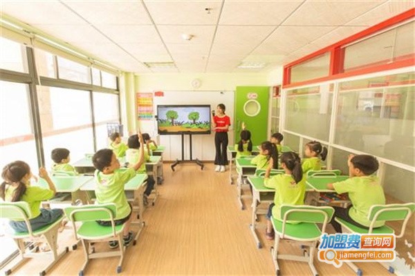 婴幼儿托管班加盟