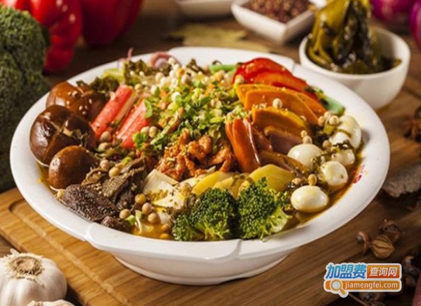 小龙门原味火锅冒菜加盟