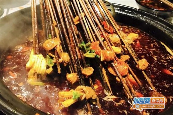 门口小扁担串串香加盟费