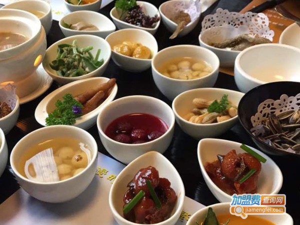 开心小站休闲茶餐厅加盟费