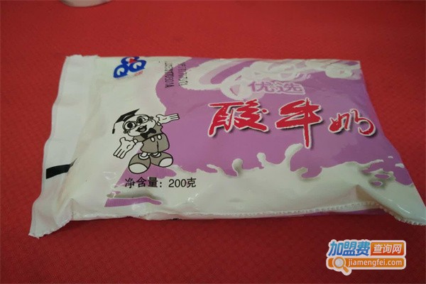 三强牛奶