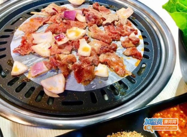 喷滋传统炭火烤肉加盟费