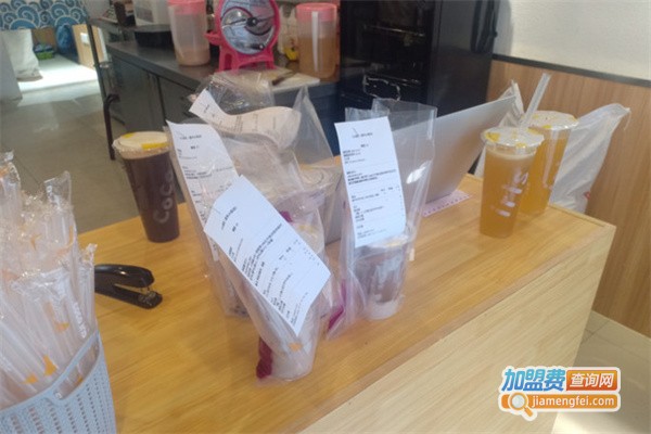 CoCo iris茶饮