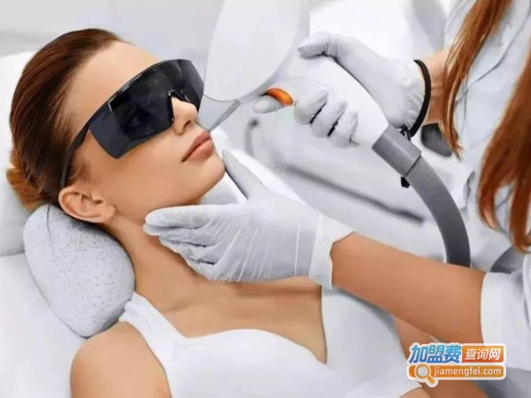 初与白皮肤管理加盟费