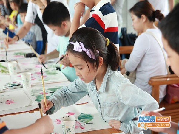 环亚枫叶艺术教育