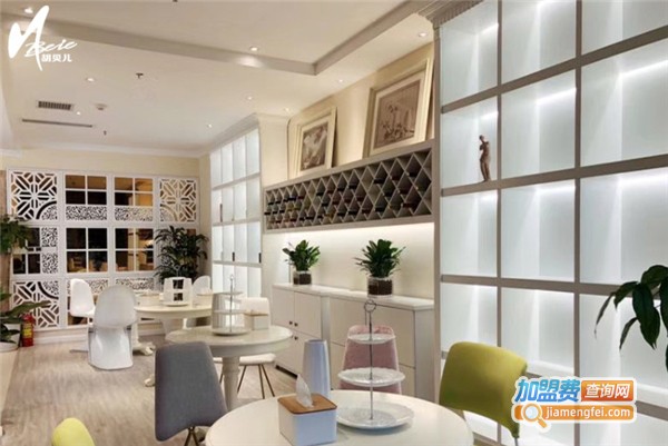 胡贝儿形体礼仪加盟