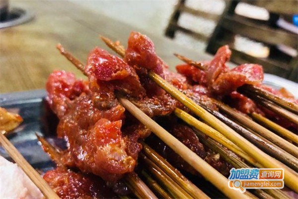 串婆婆串串香加盟费