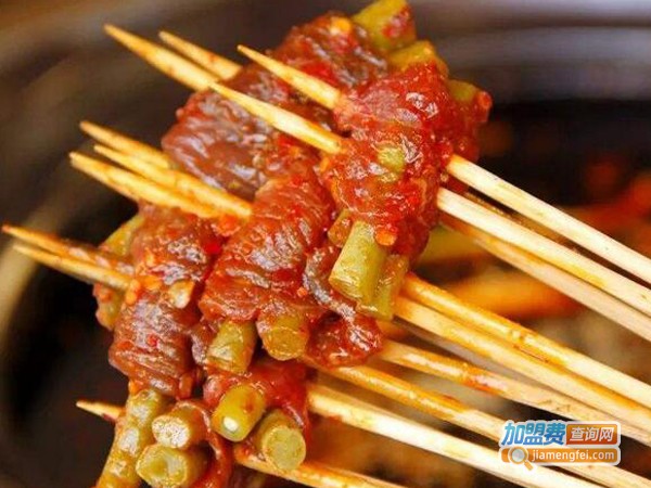 嘴对嘴串串香加盟费