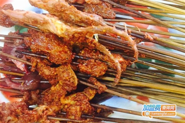 嵘嵘串串香加盟费