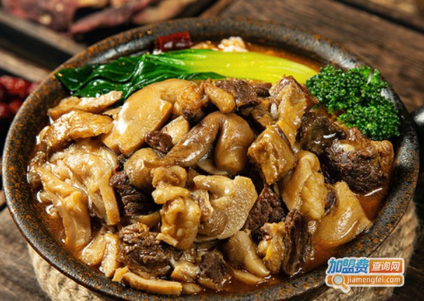 菌子街捞饭米线