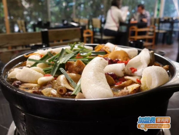 菌子街捞饭米线