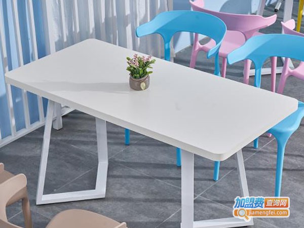 奶茶甜品小吃一体店加盟费