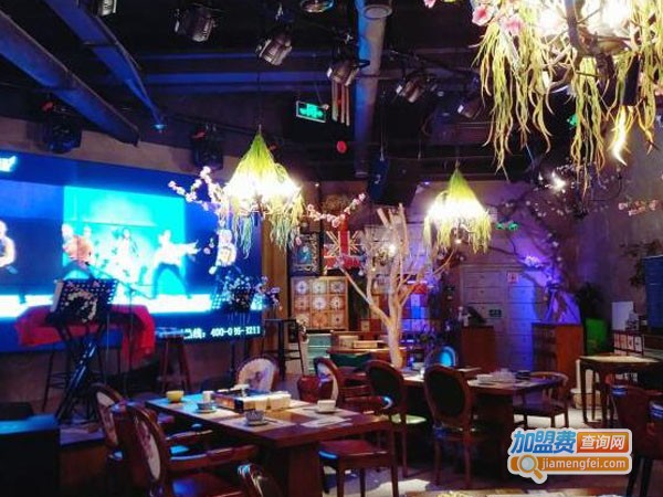 青炉里烤鱼音乐餐厅加盟费