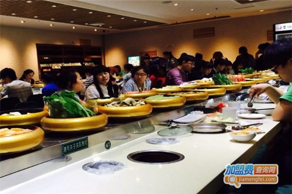 比比火自助回转小火锅加盟费