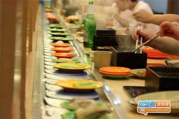 比比火自助回转小火锅加盟费