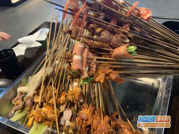 九条巷小郡肝串串香