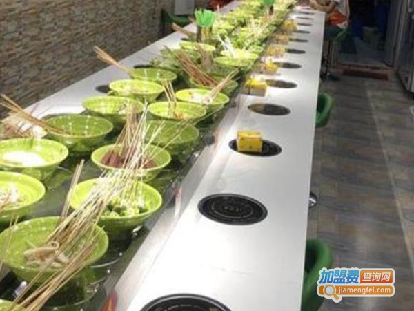 小旋风旋转小火锅加盟费