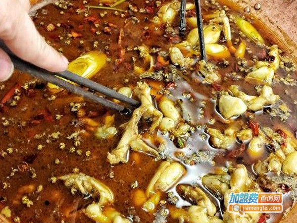 麻烦李美蛙鱼头火锅加盟费