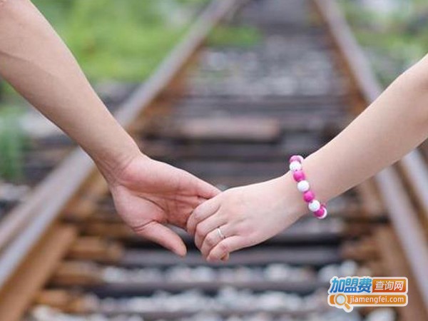 婚恋中介加盟费