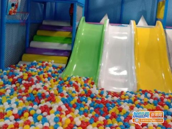 海思特儿童游乐园加盟费