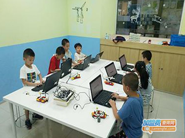 六学ai智能教育加盟费