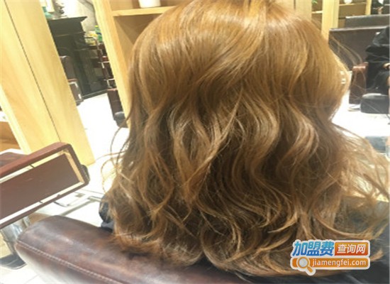 东瀛国际造型加盟费