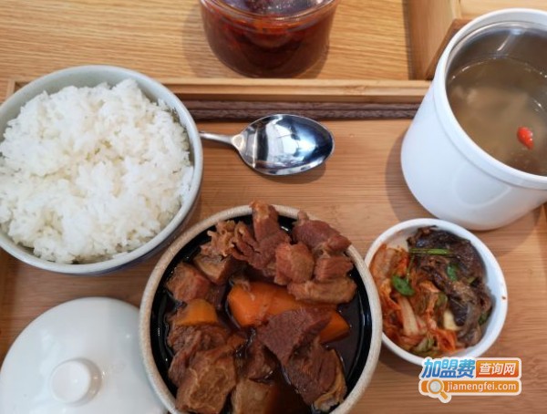 【卤太宗卤味饭馆加盟】开店加盟卤太宗卤味饭馆，开启致富门！