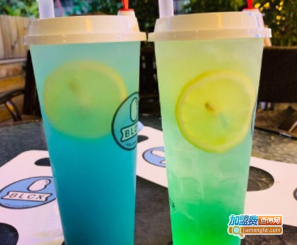 冰临呈夏奶茶