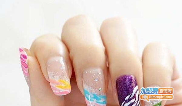 春田花美甲加盟费