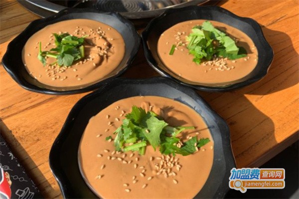 赵小柒冒菜加盟