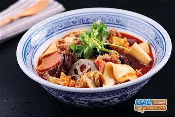 【冒三鲜老成都冒菜加盟】开冒三鲜老成都冒菜可以赚很多钱！